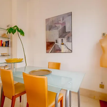 Large And Practic - 3bd 2bth- Arenal * Sevilla