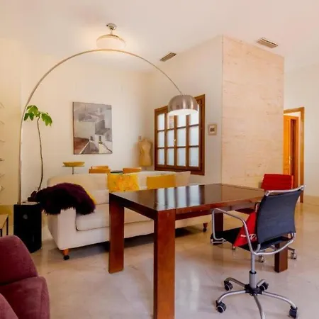 Large And Practic - 3bd 2bth- Arenal Sewilla
